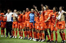 Нидерланды – в четвертьфинале | Фото: Reuters
