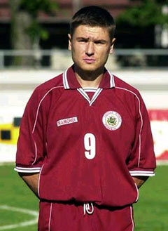 Марьян Пахарь | www.soccerage.com
